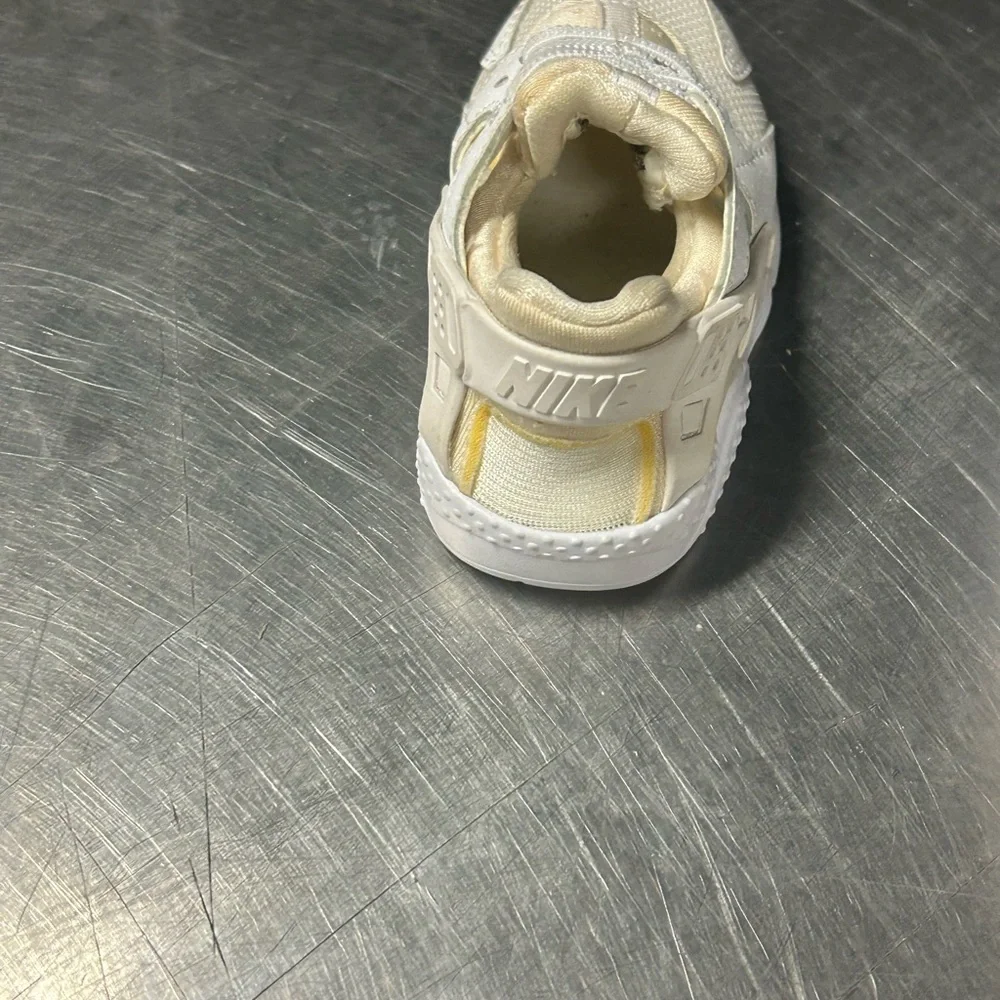 Nike reposhing this